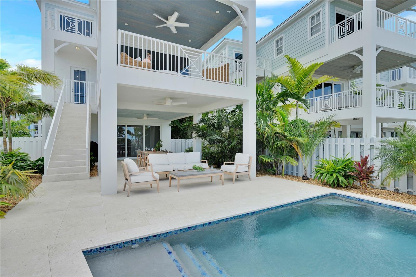 W7882829 Property Photo