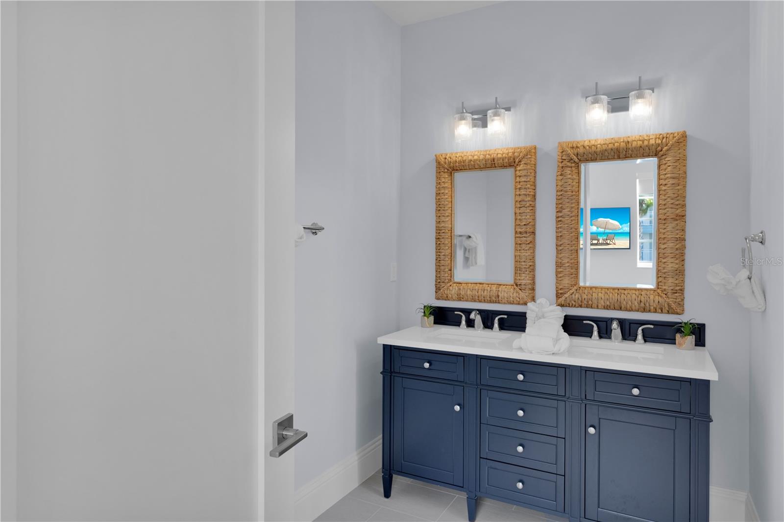 W7882829 Property Photo