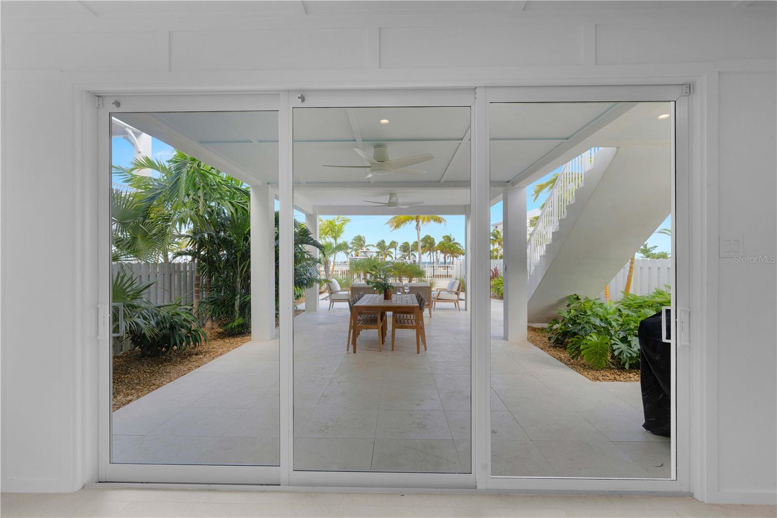 W7882829 Property Photo