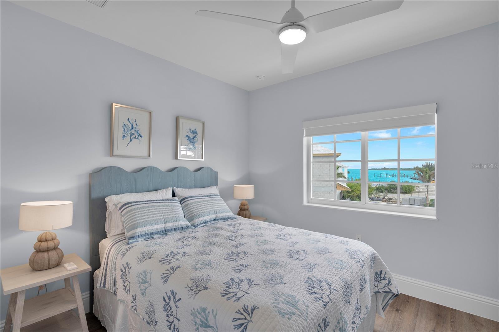 W7882829 Property Photo