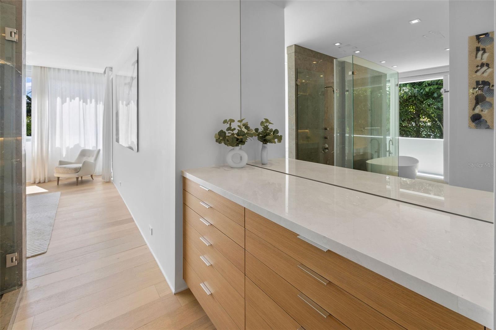 TB8474005 Property Photo