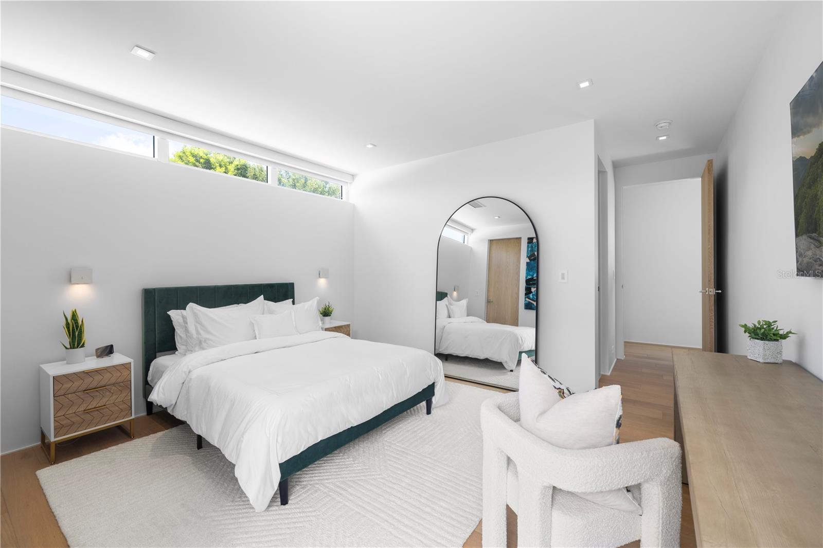 TB8474005 Property Photo