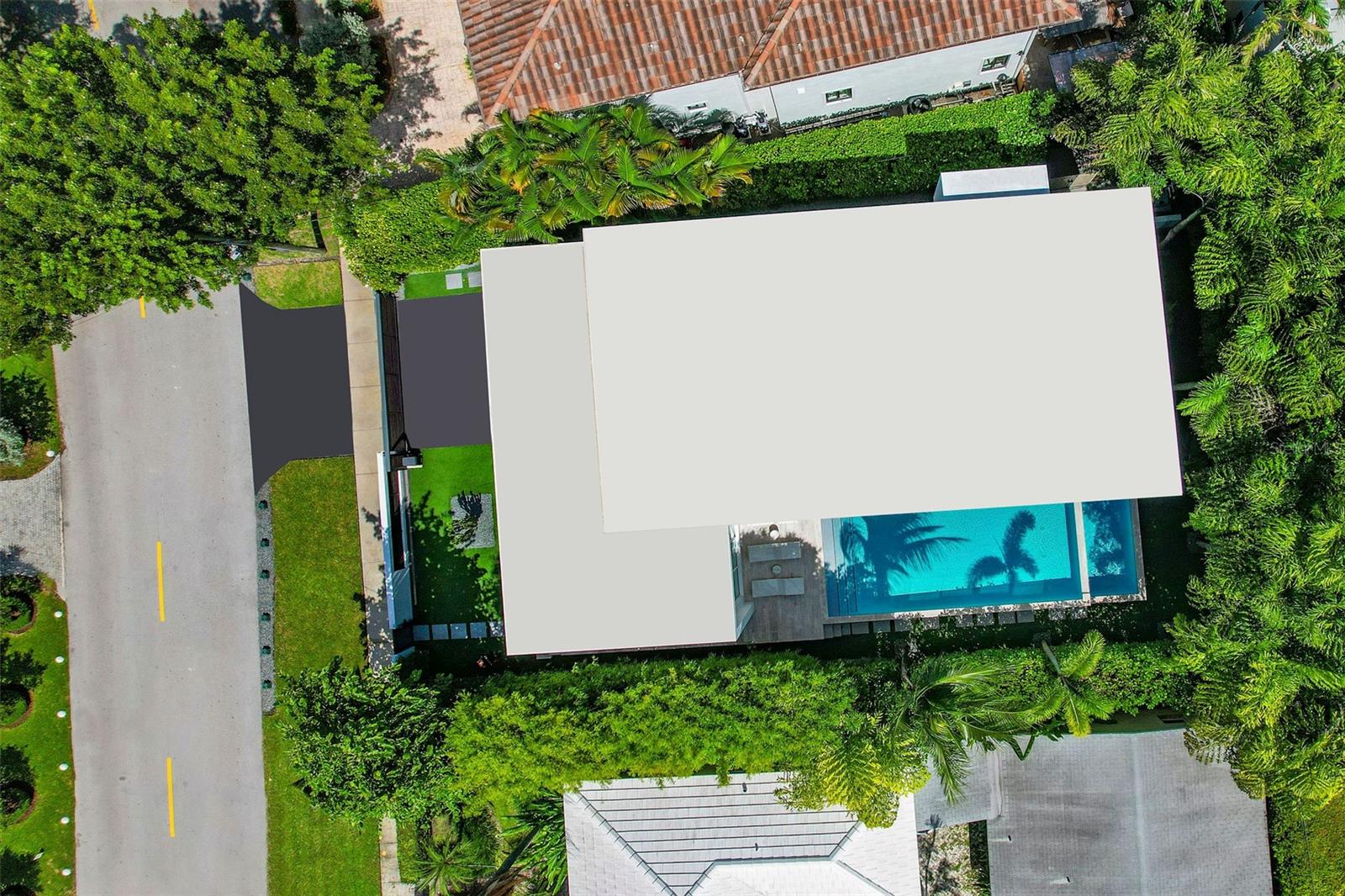 TB8474005 Property Photo