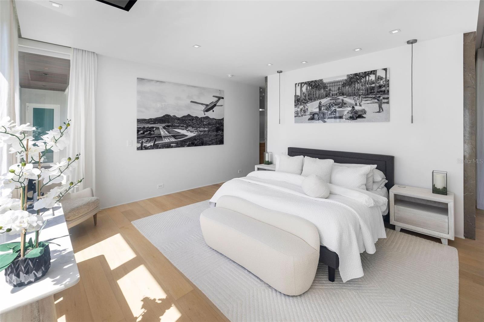 TB8474005 Property Photo