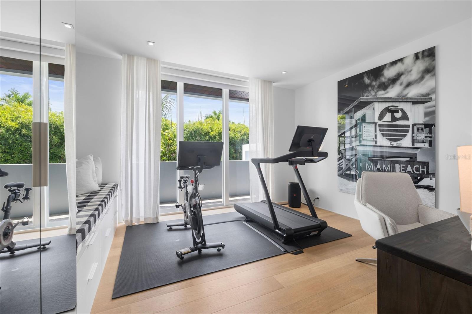 TB8474005 Property Photo