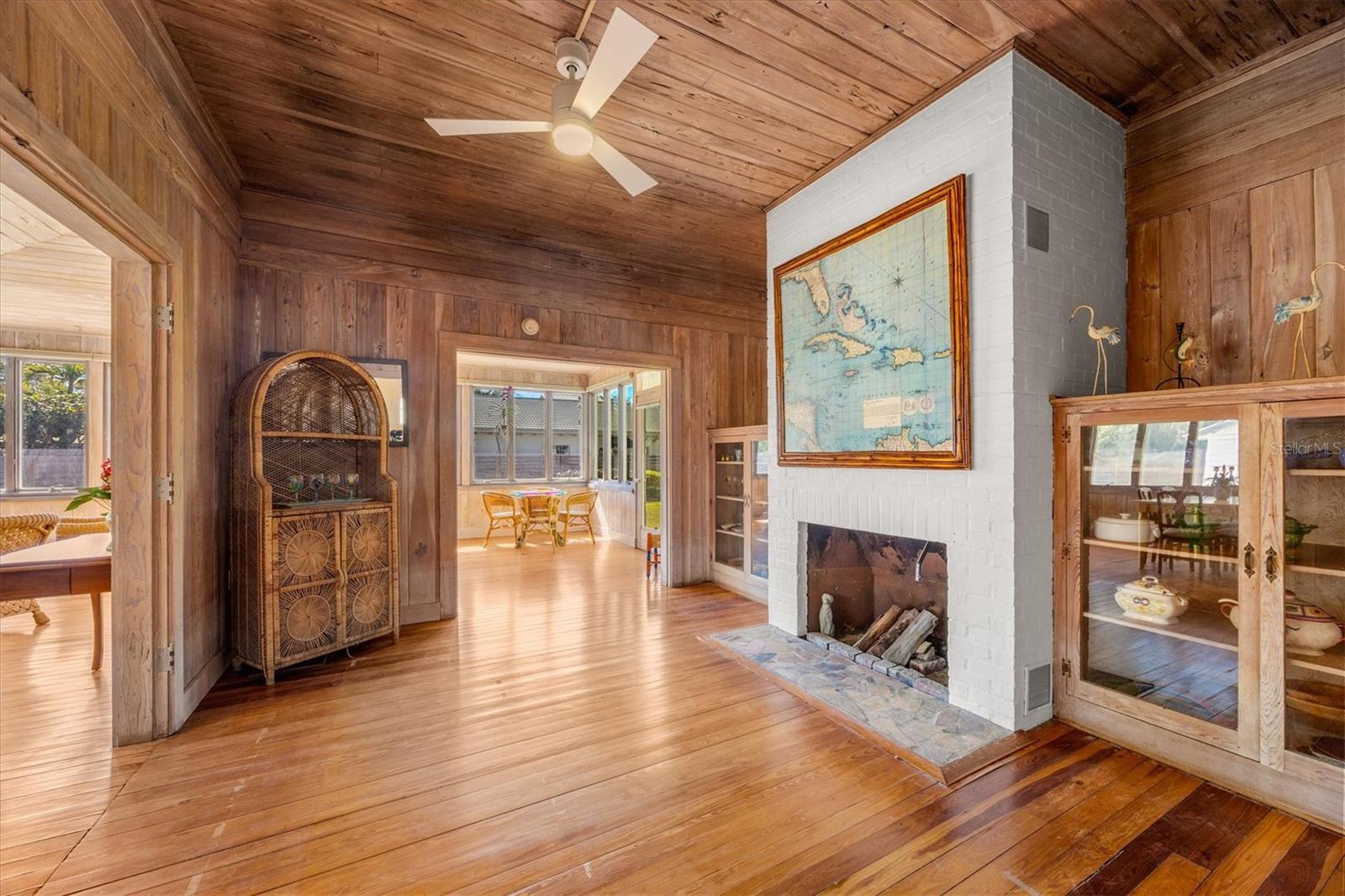 D6146072 Property Photo