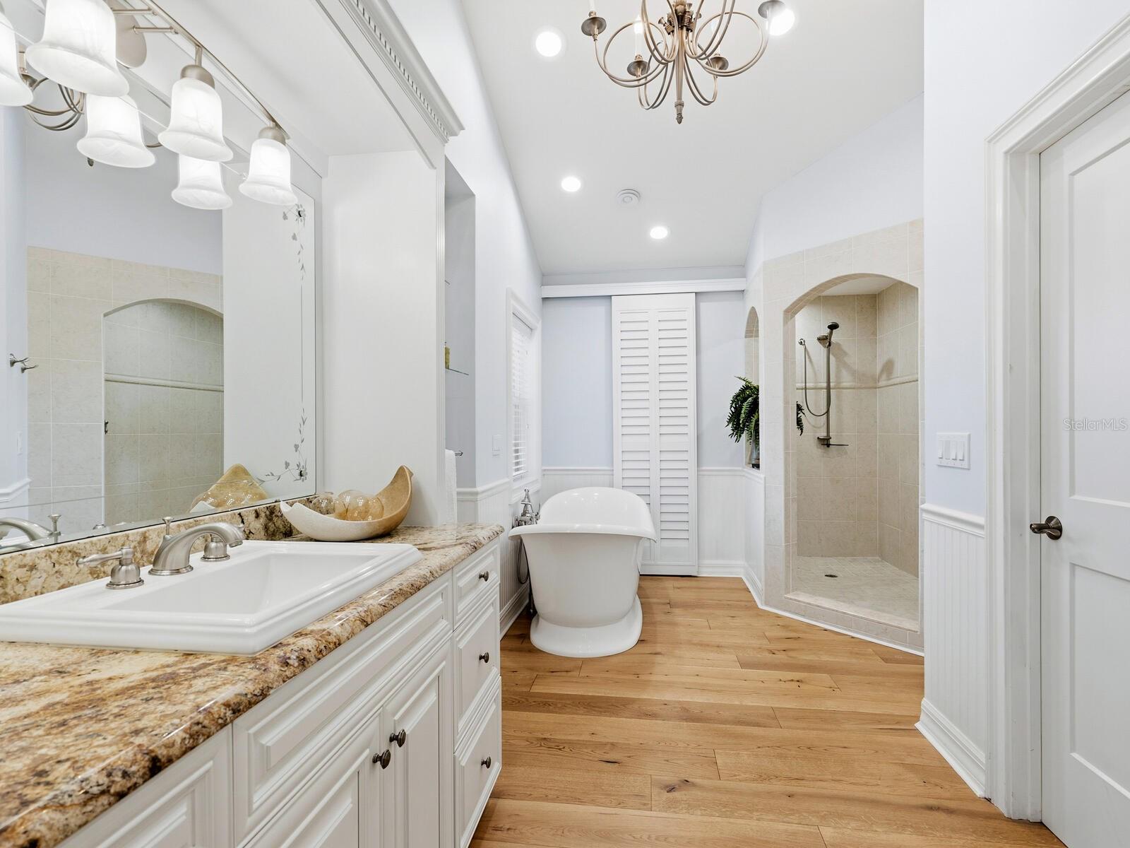 A4681768 Property Photo