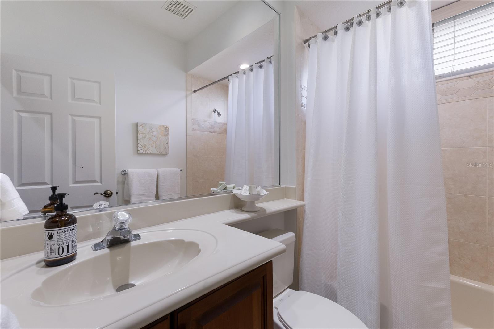 7012 TWIN HILLS TER, LAKEWOOD RANCH, FL, 34202