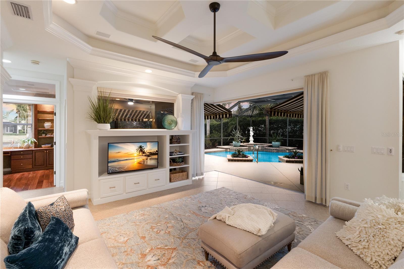 7012 TWIN HILLS TER, LAKEWOOD RANCH, FL, 34202