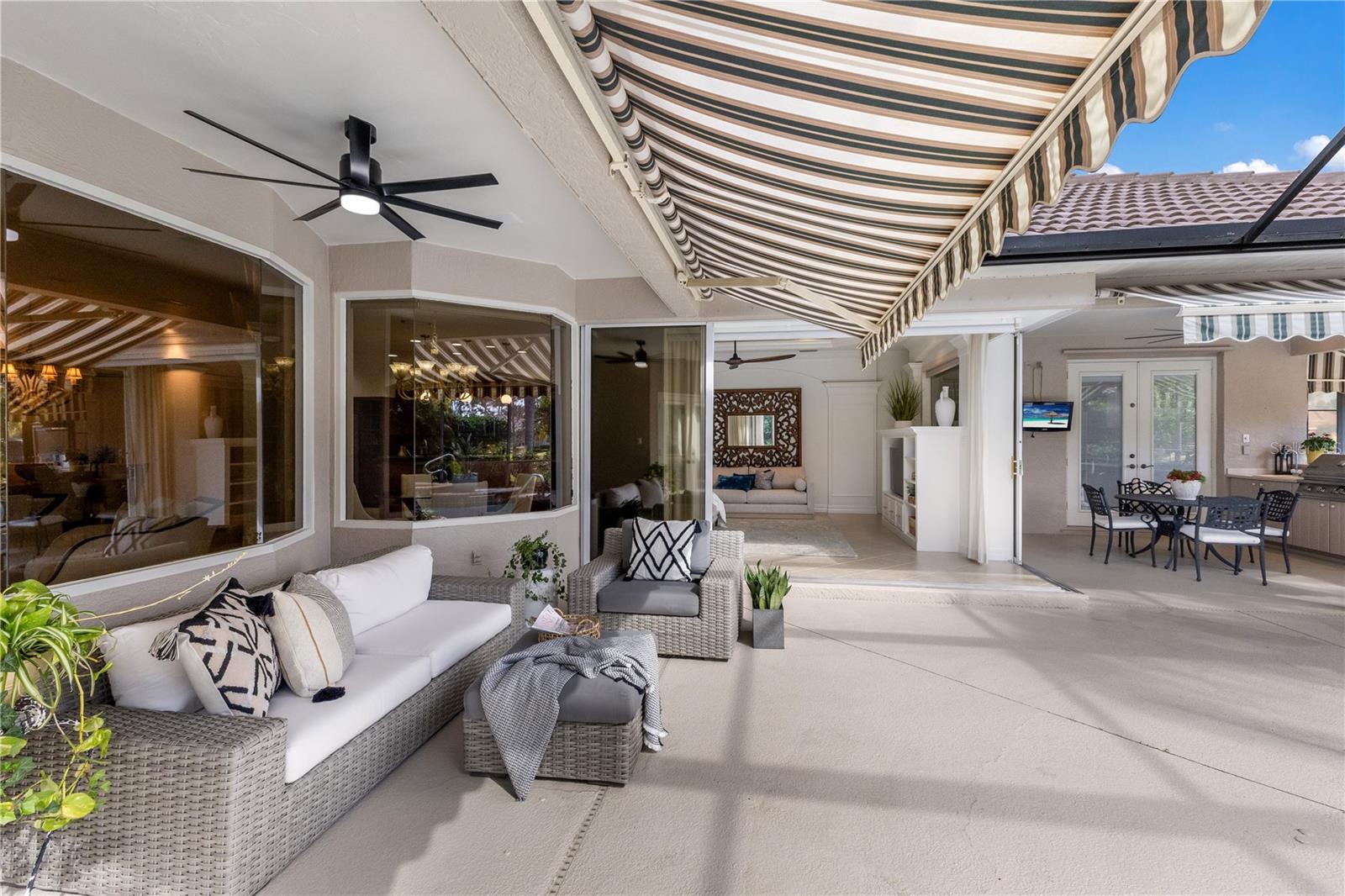 7012 TWIN HILLS TER, LAKEWOOD RANCH, FL, 34202