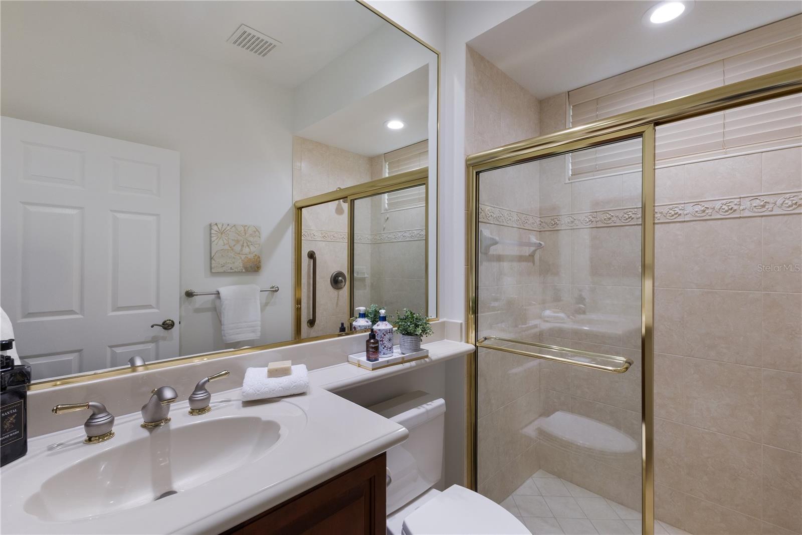 7012 TWIN HILLS TER, LAKEWOOD RANCH, FL, 34202