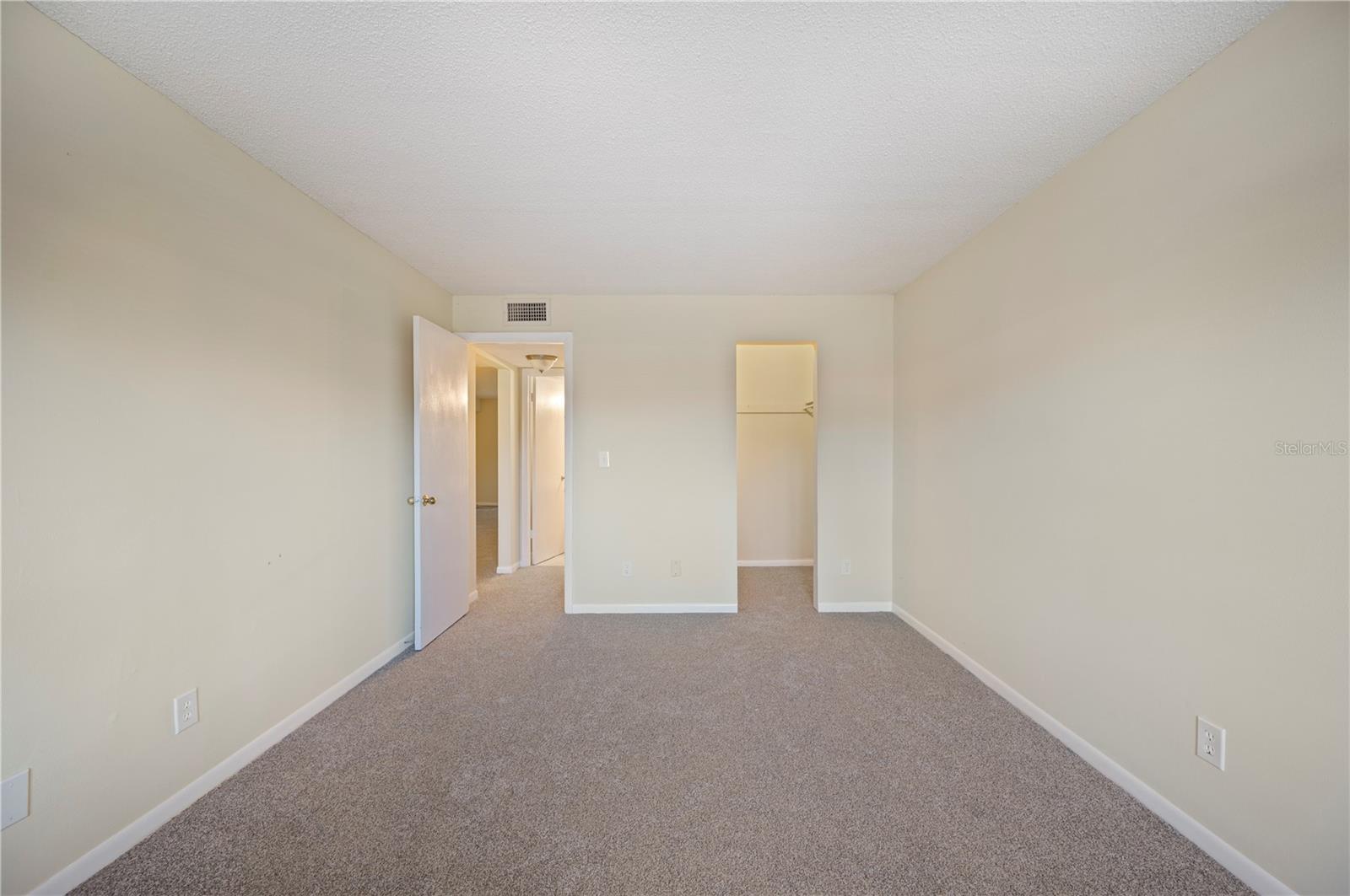 P4937770 Property Photo