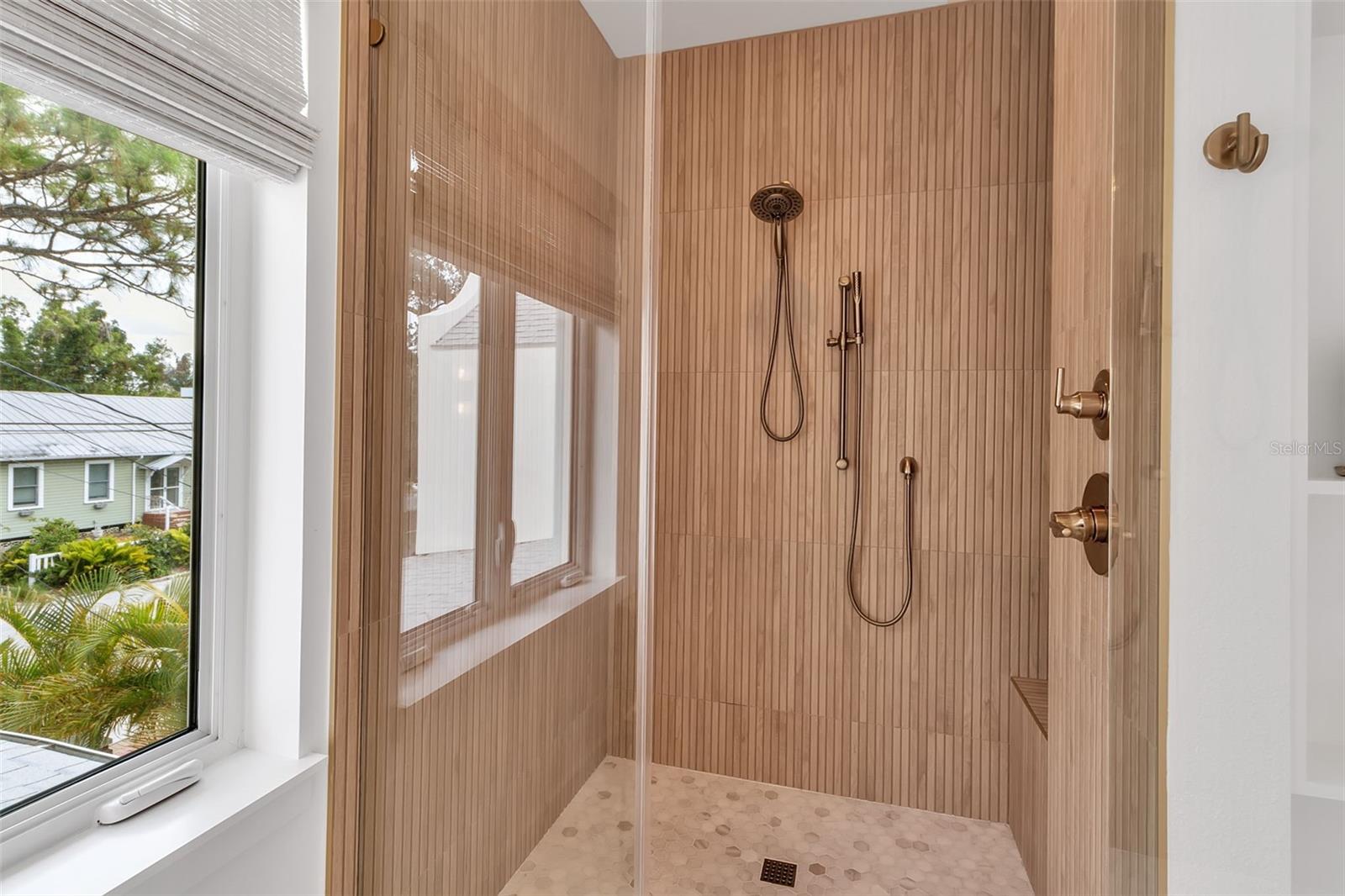 A4681796 Property Photo