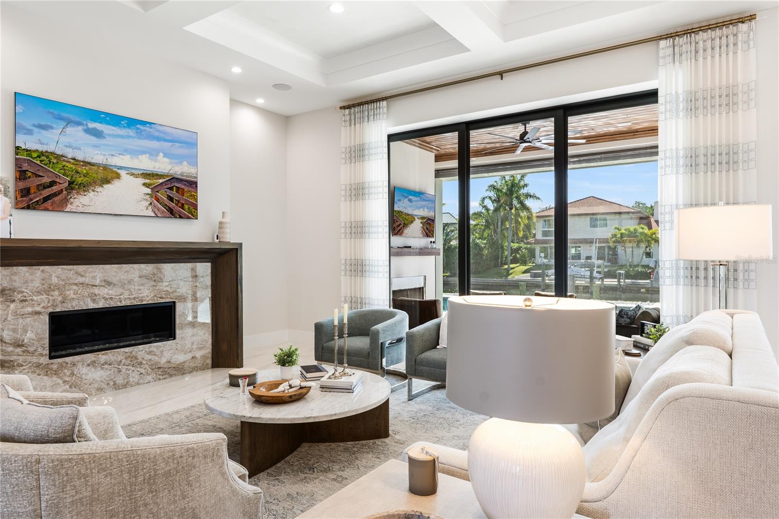 O6380896 Property Photo