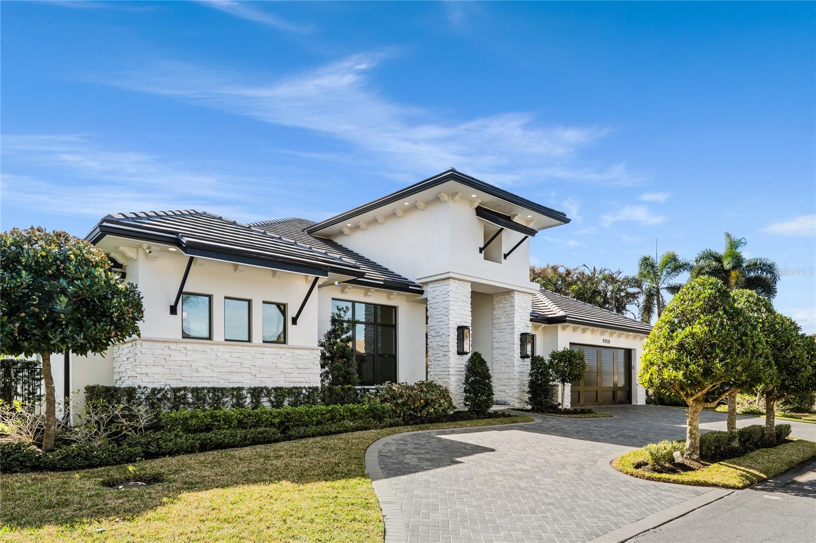 O6380896 Property Photo