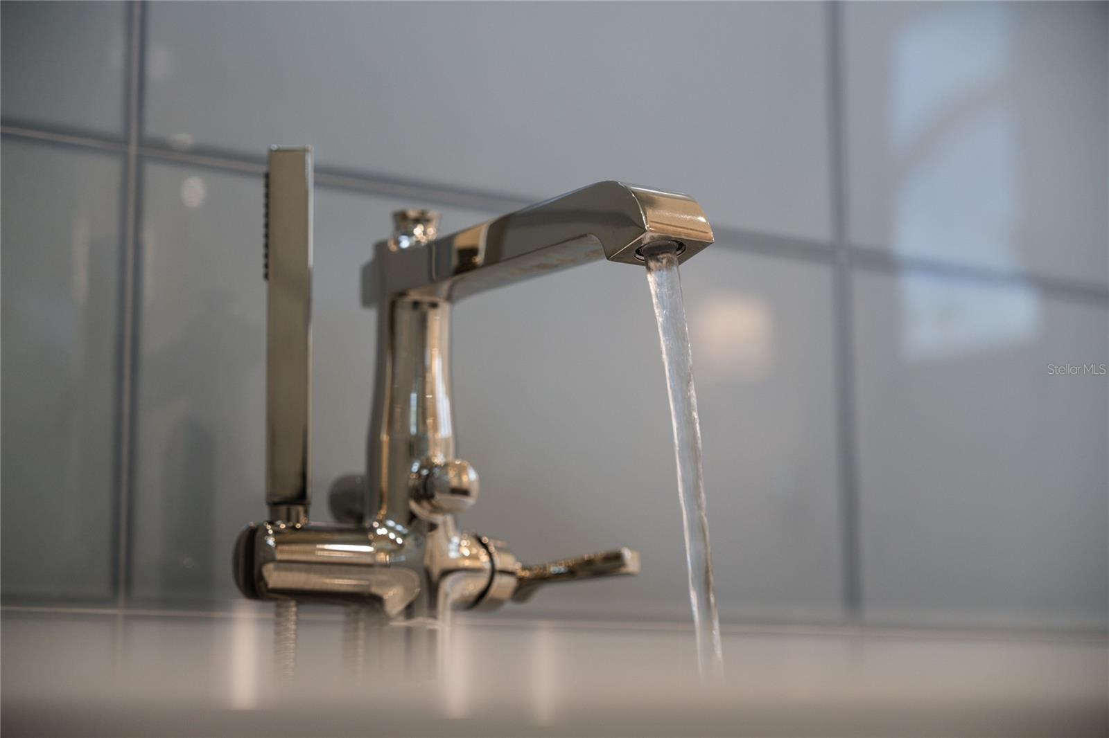 O6380896 Property Photo