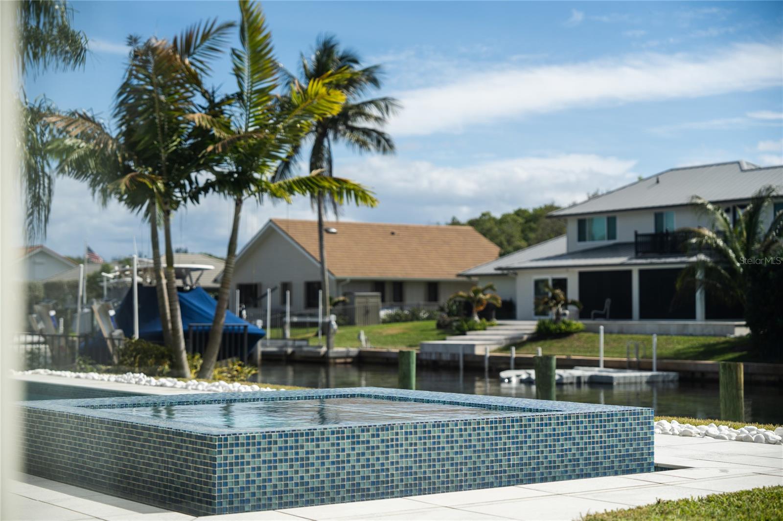 O6380896 Property Photo