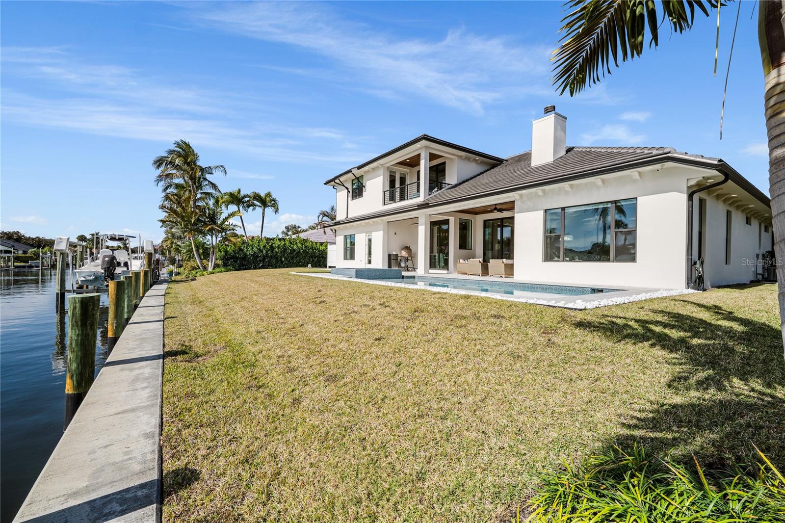 O6380896 Property Photo