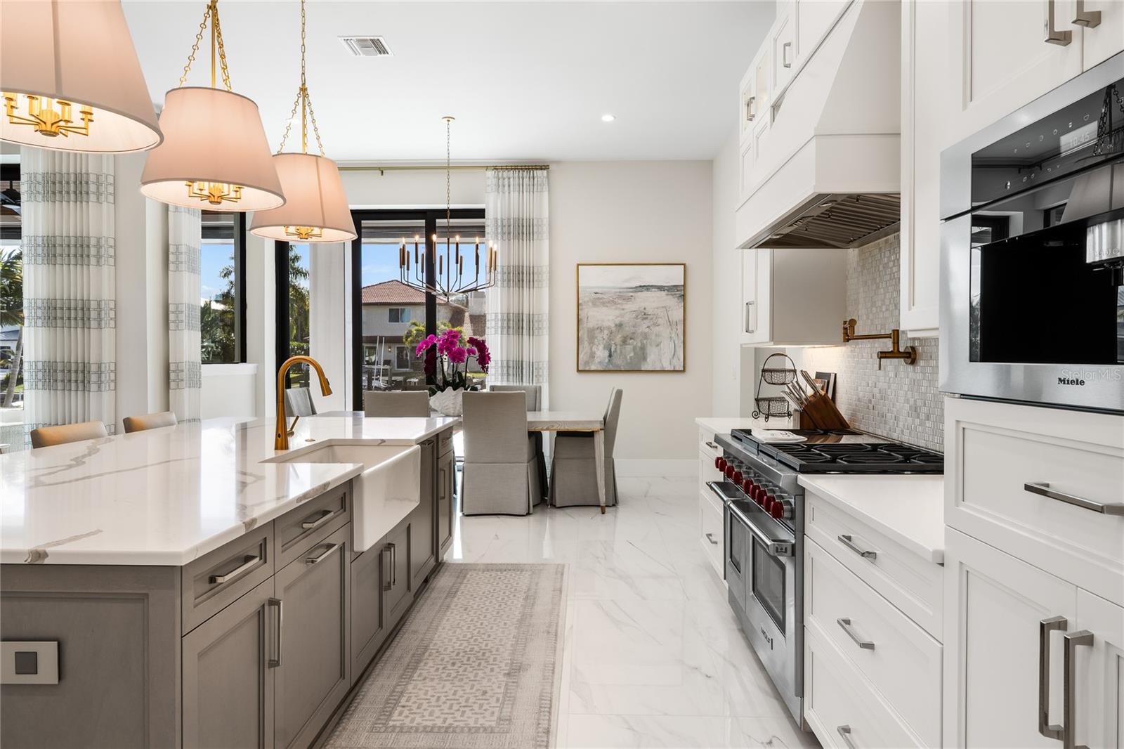 O6380896 Property Photo