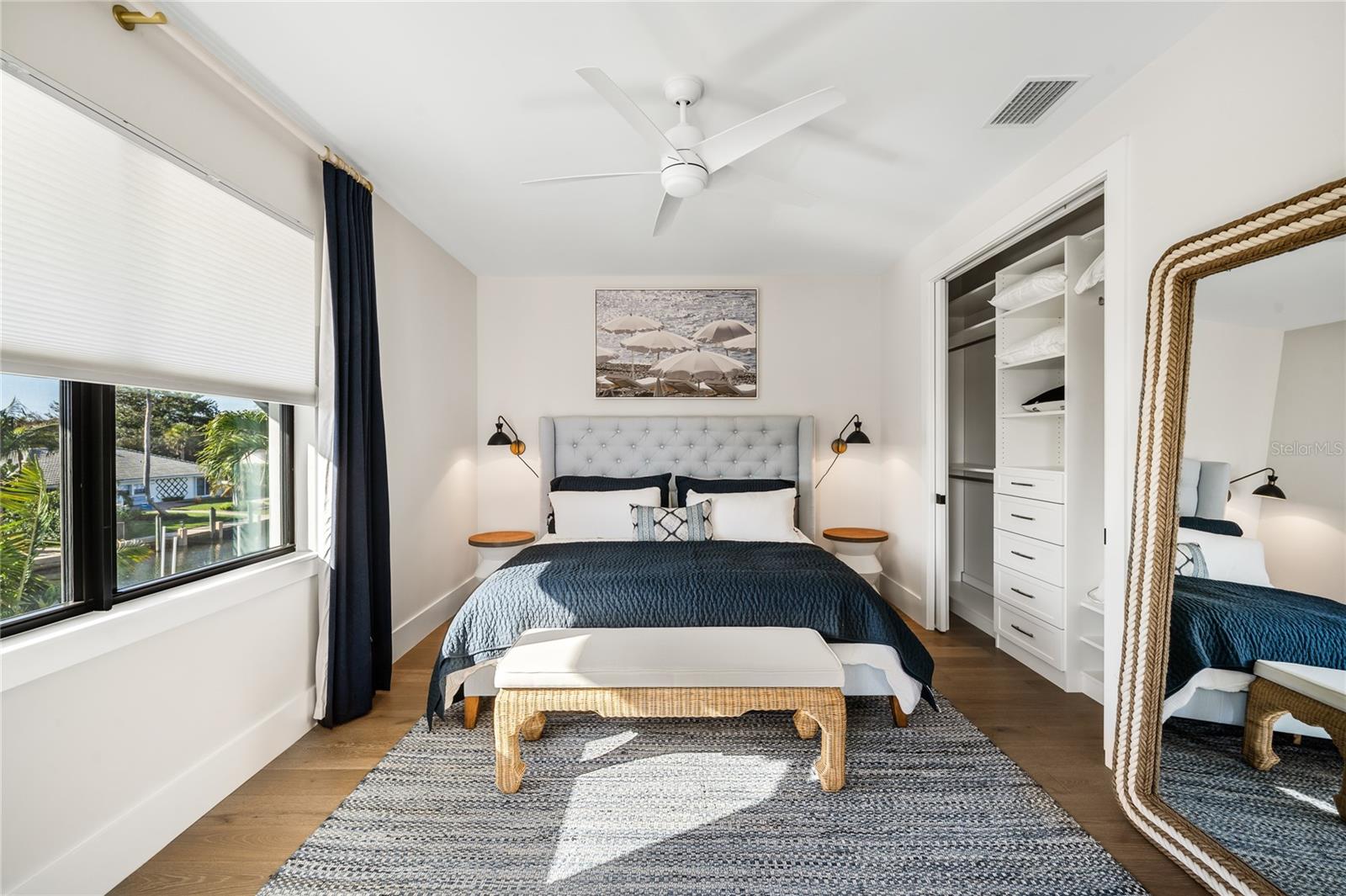 O6380896 Property Photo