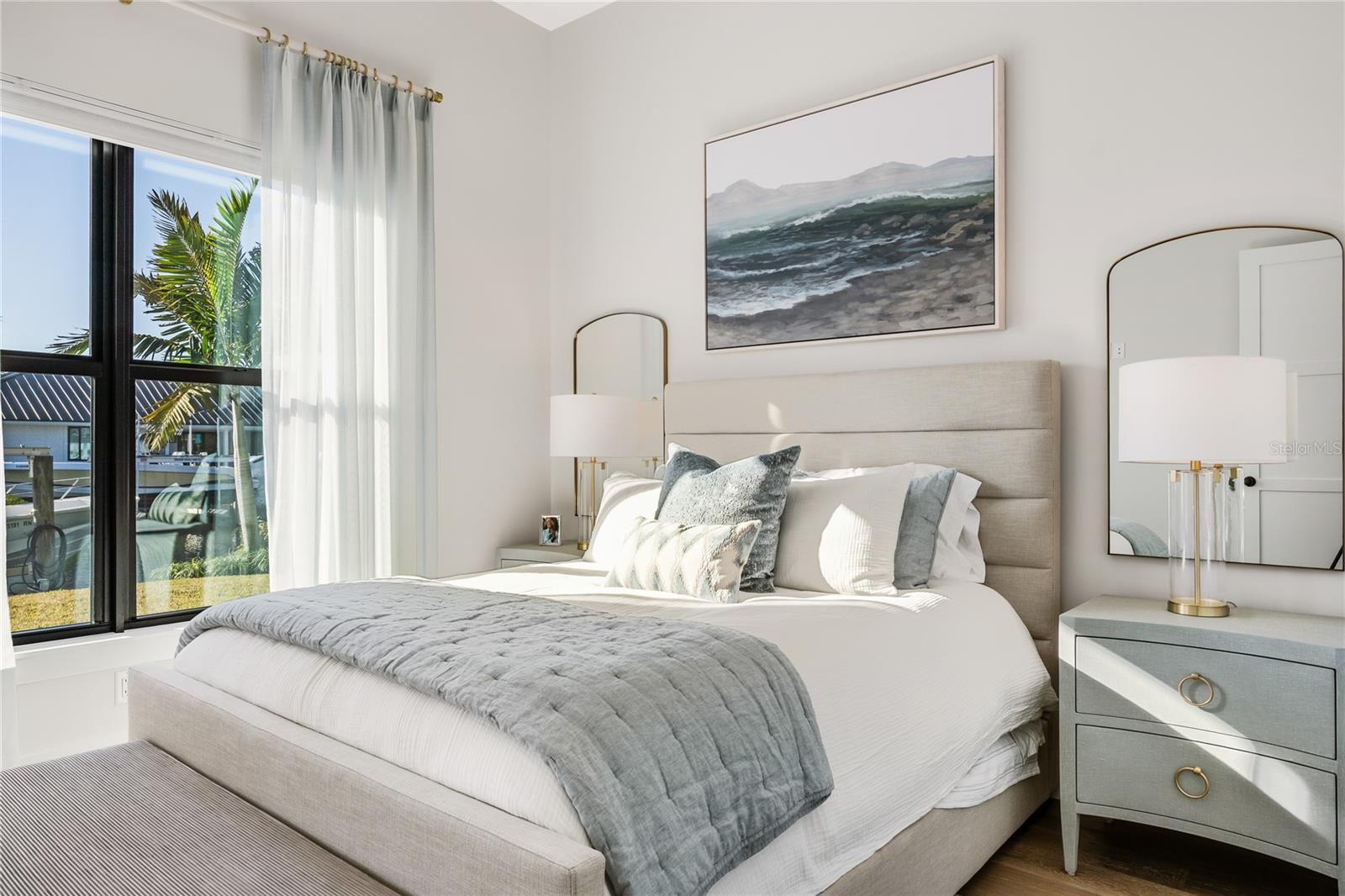 O6380896 Property Photo