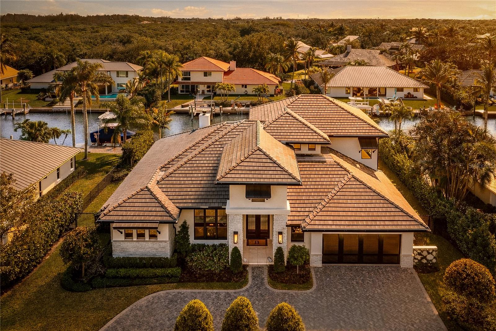 O6380896 Property Photo