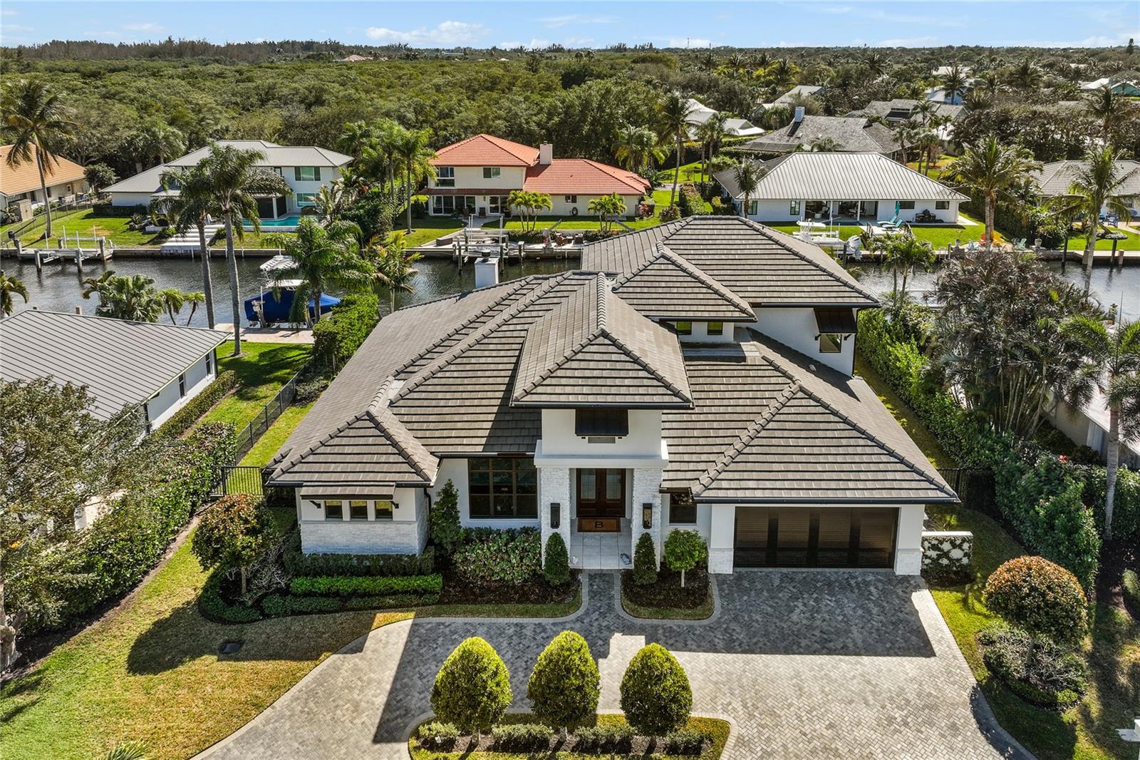 O6380896 Property Photo