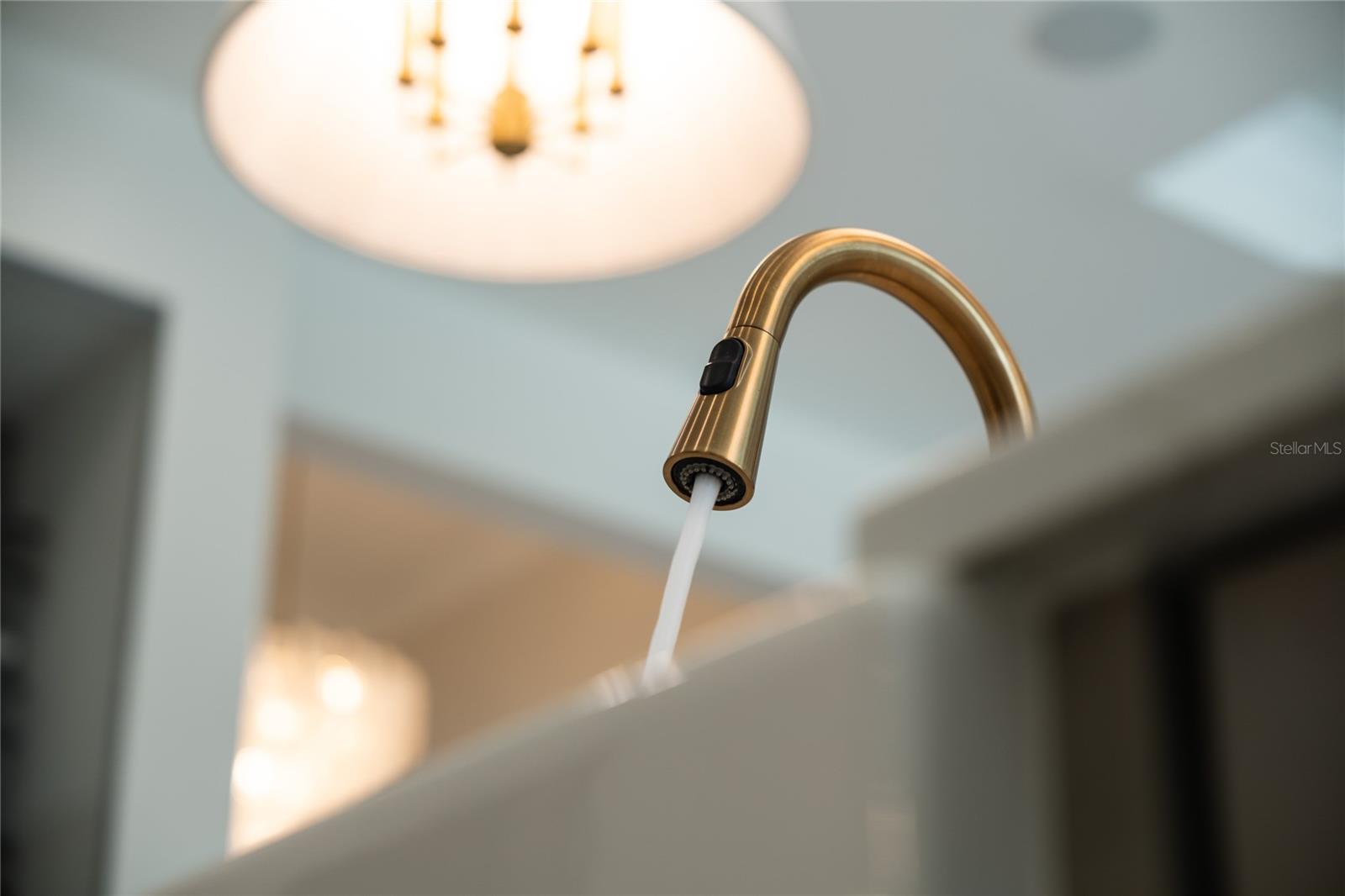 O6380896 Property Photo