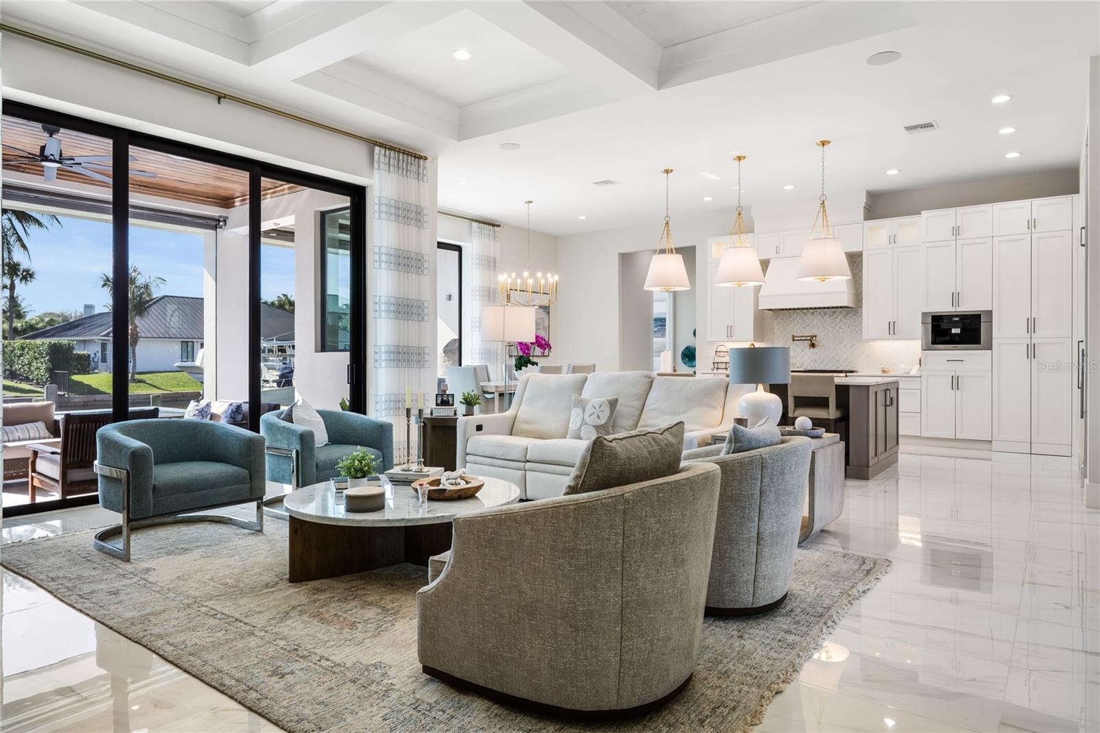 O6380896 Property Photo