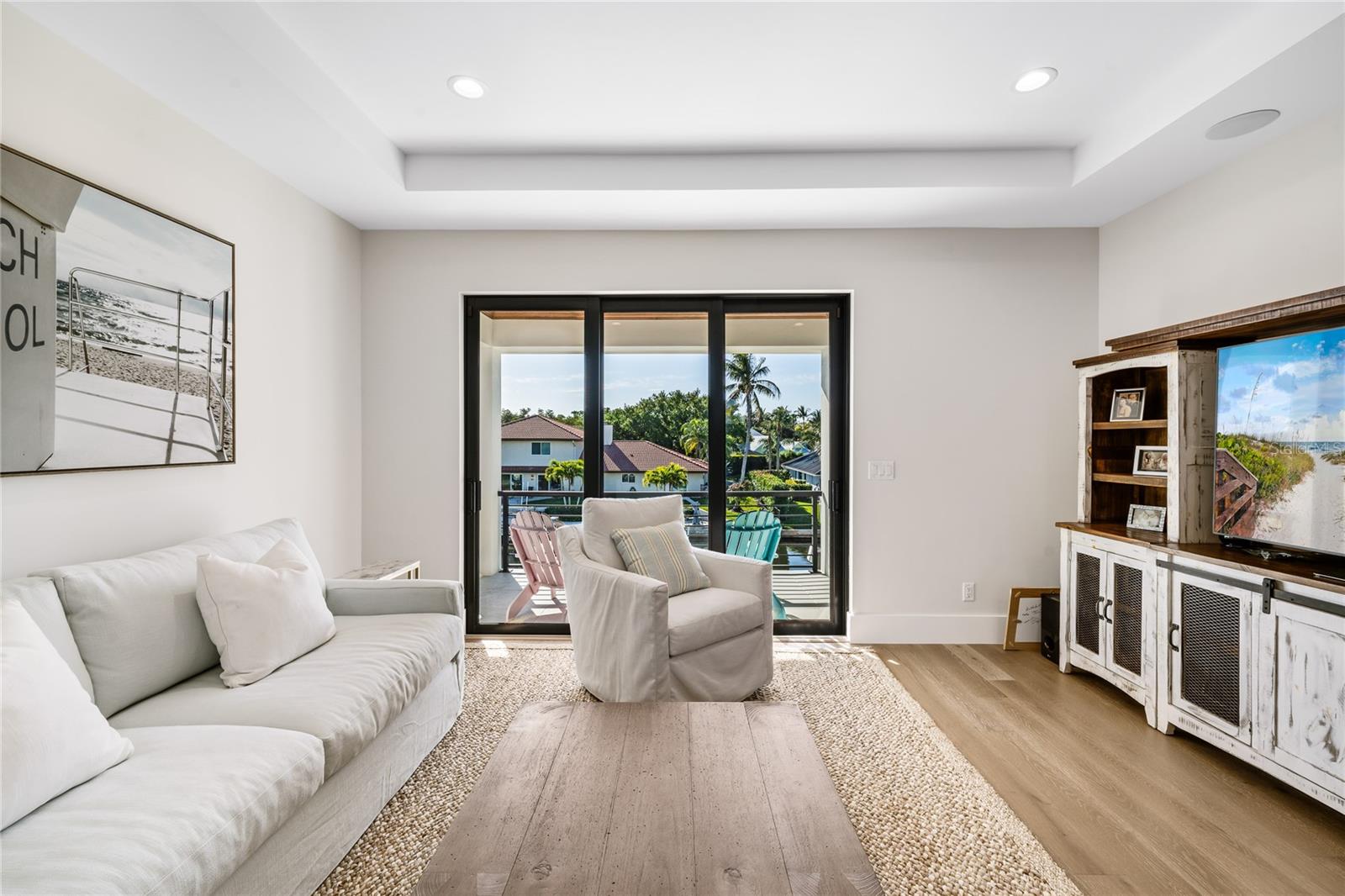 O6380896 Property Photo