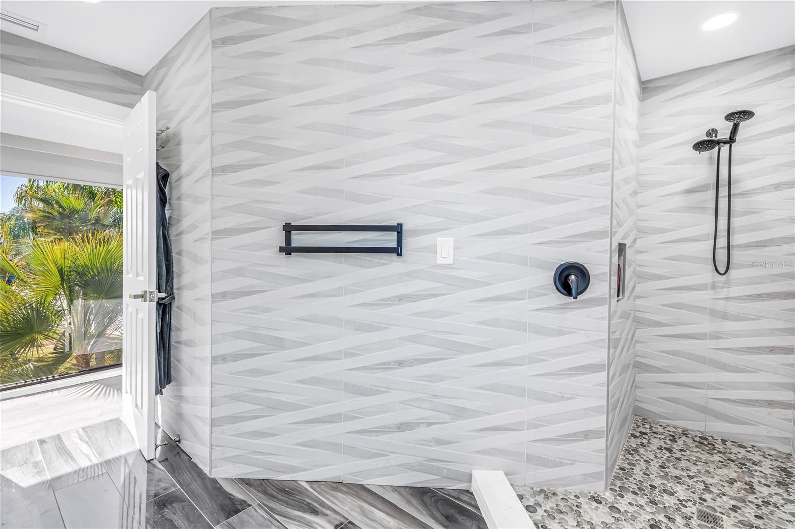 TB8474247 Property Photo