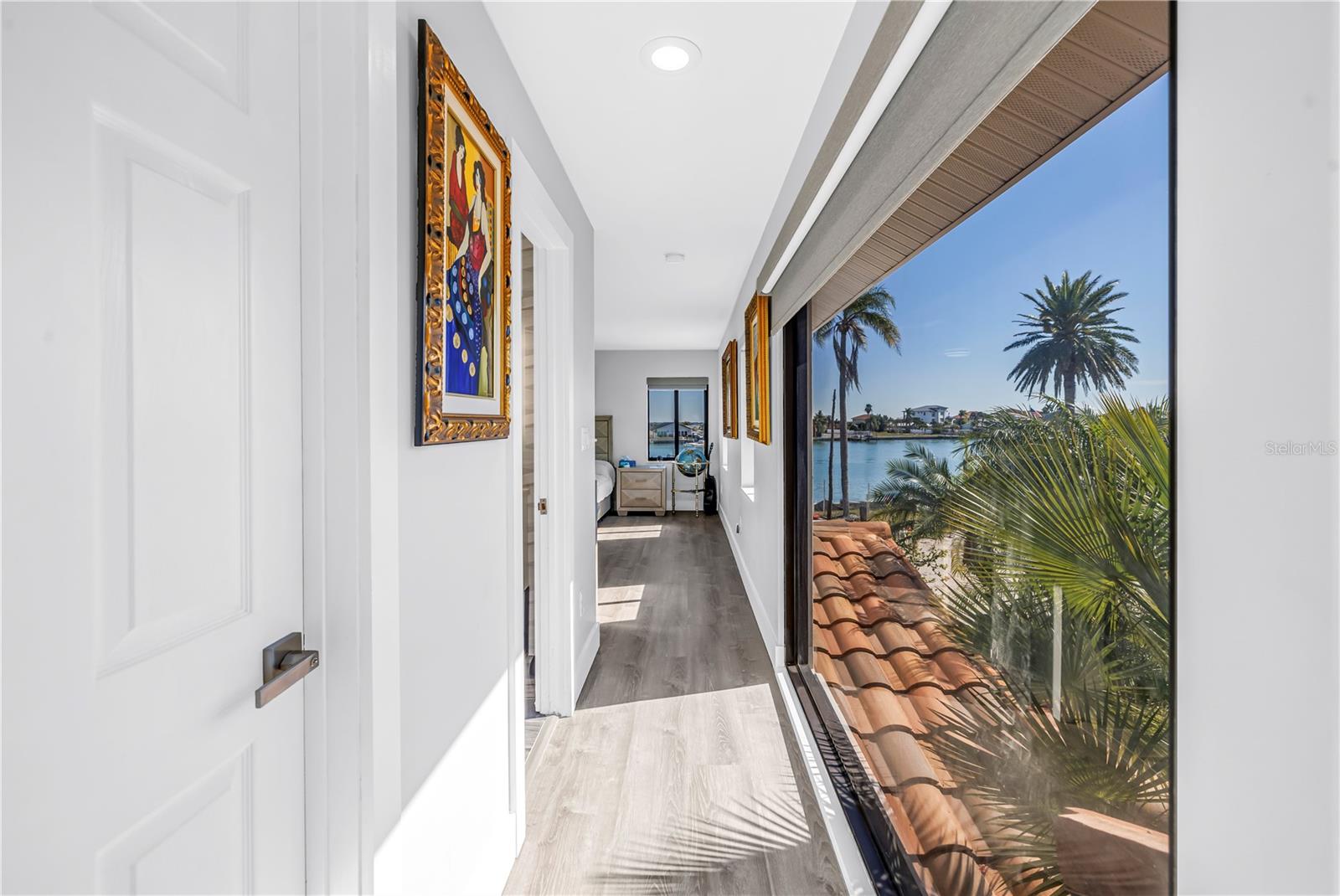 TB8474247 Property Photo