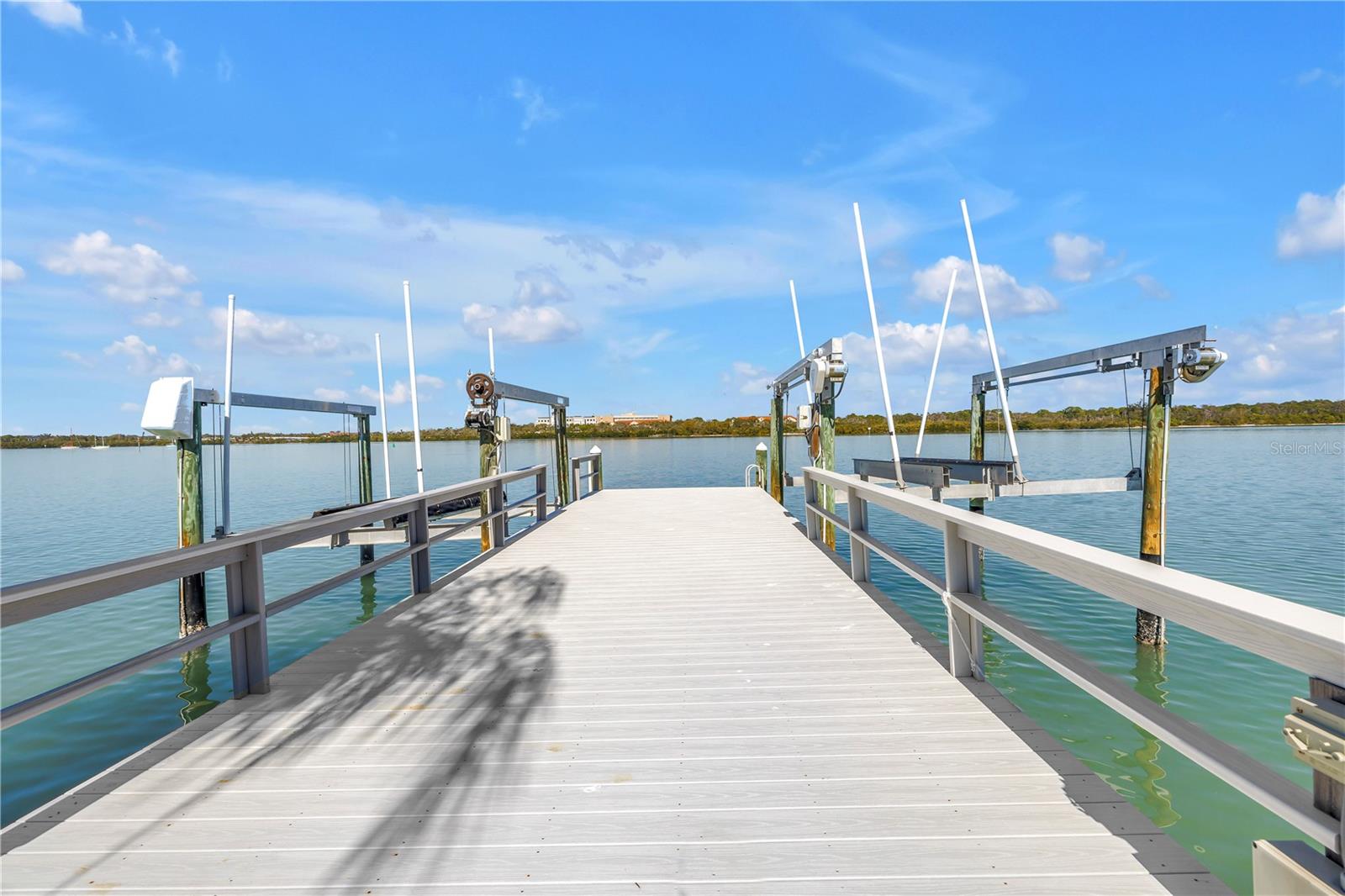 TB8474247 Property Photo