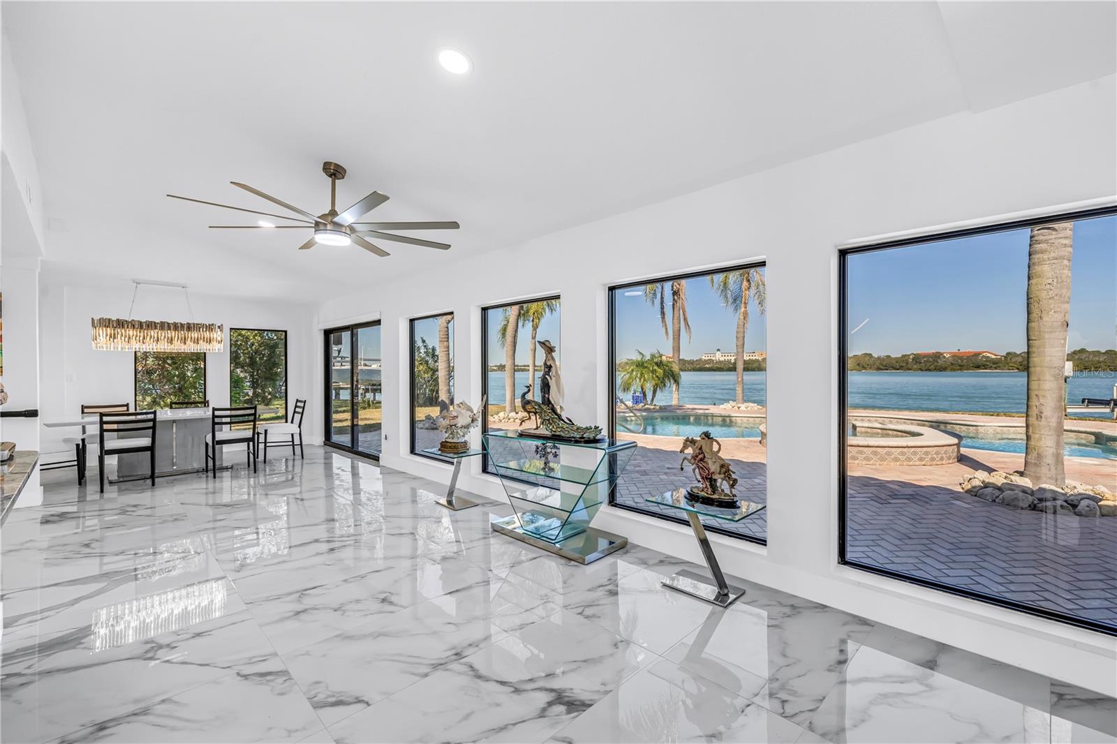 TB8474247 Property Photo