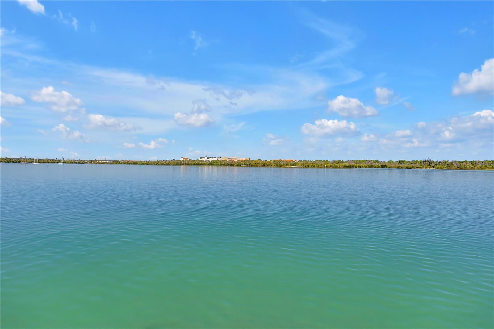 TB8474247 Property Photo