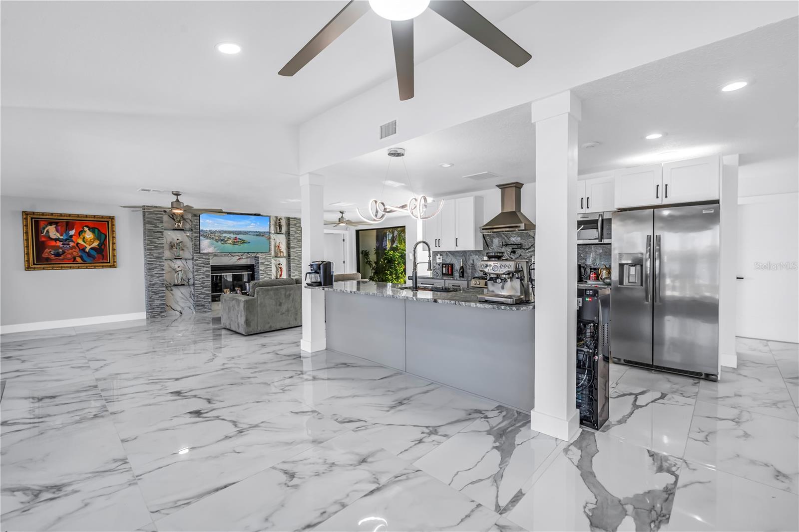 TB8474247 Property Photo