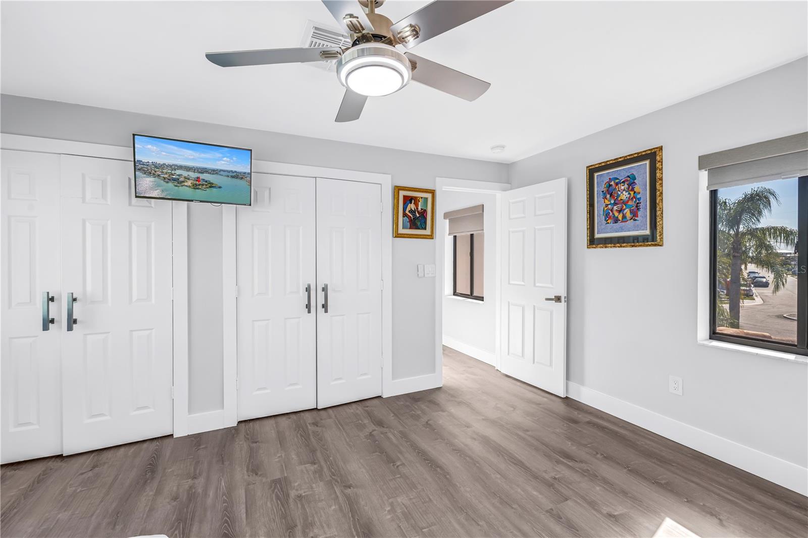 TB8474247 Property Photo