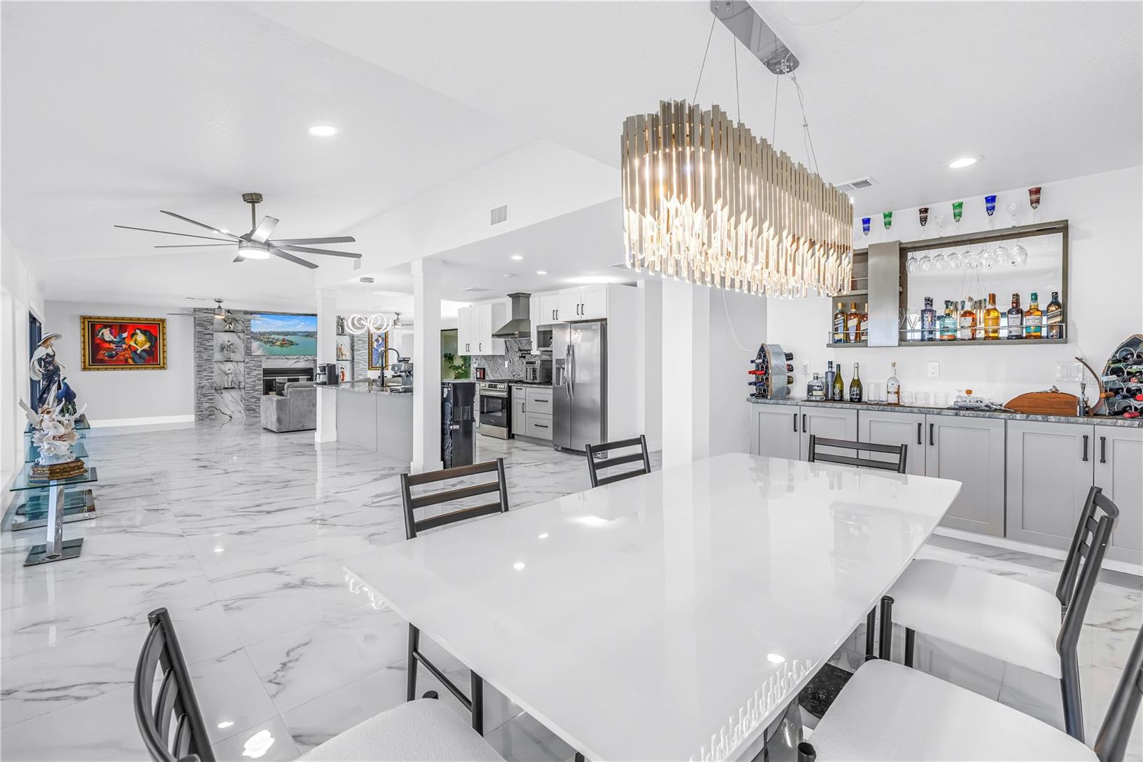 TB8474247 Property Photo