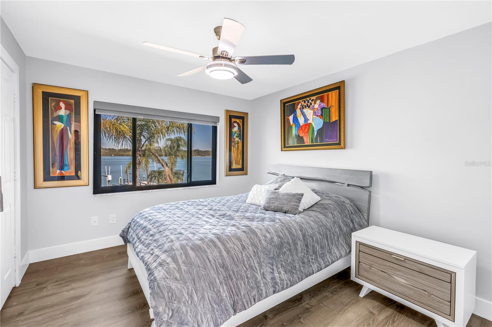 TB8474247 Property Photo