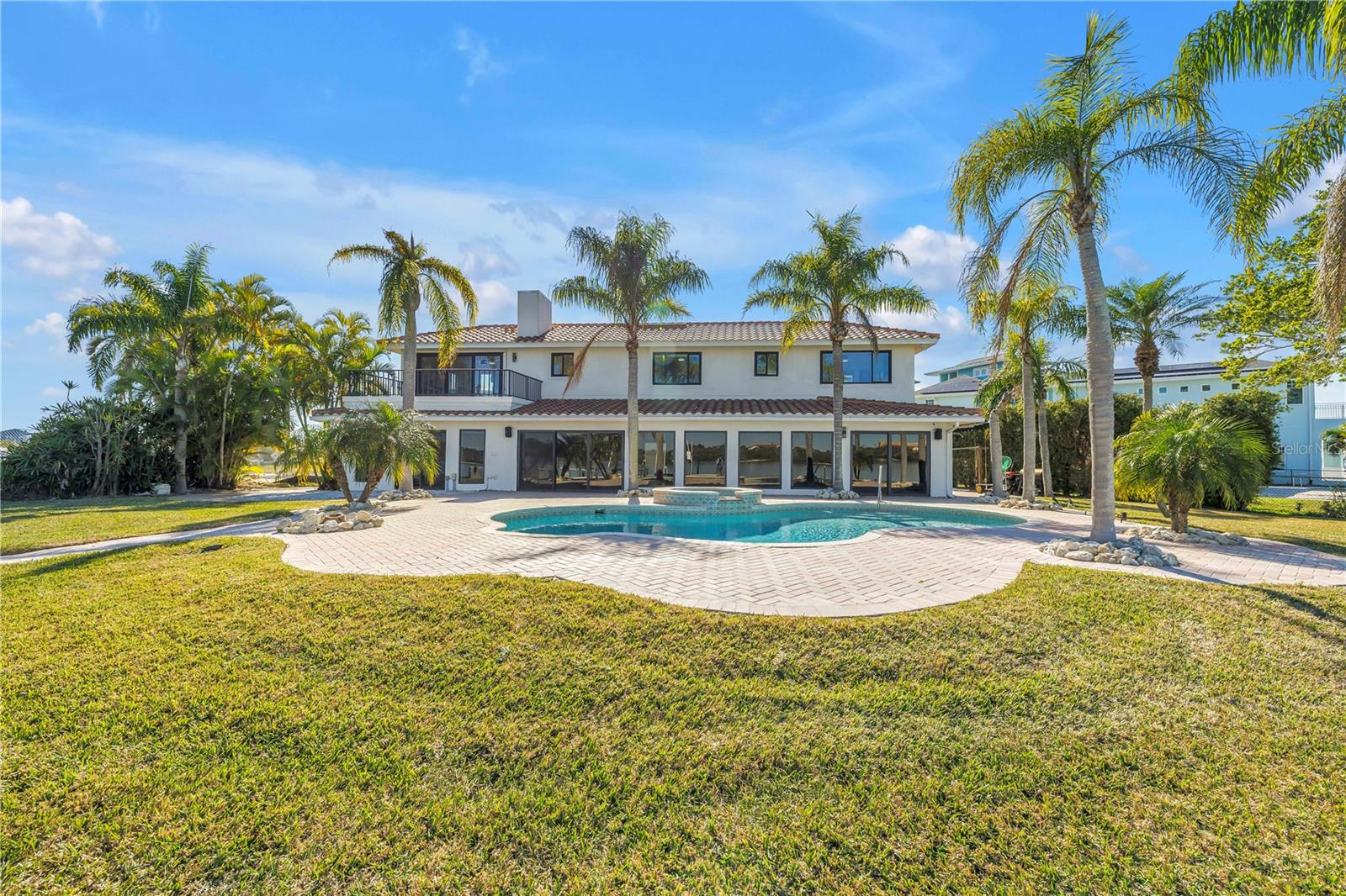 TB8474247 Property Photo