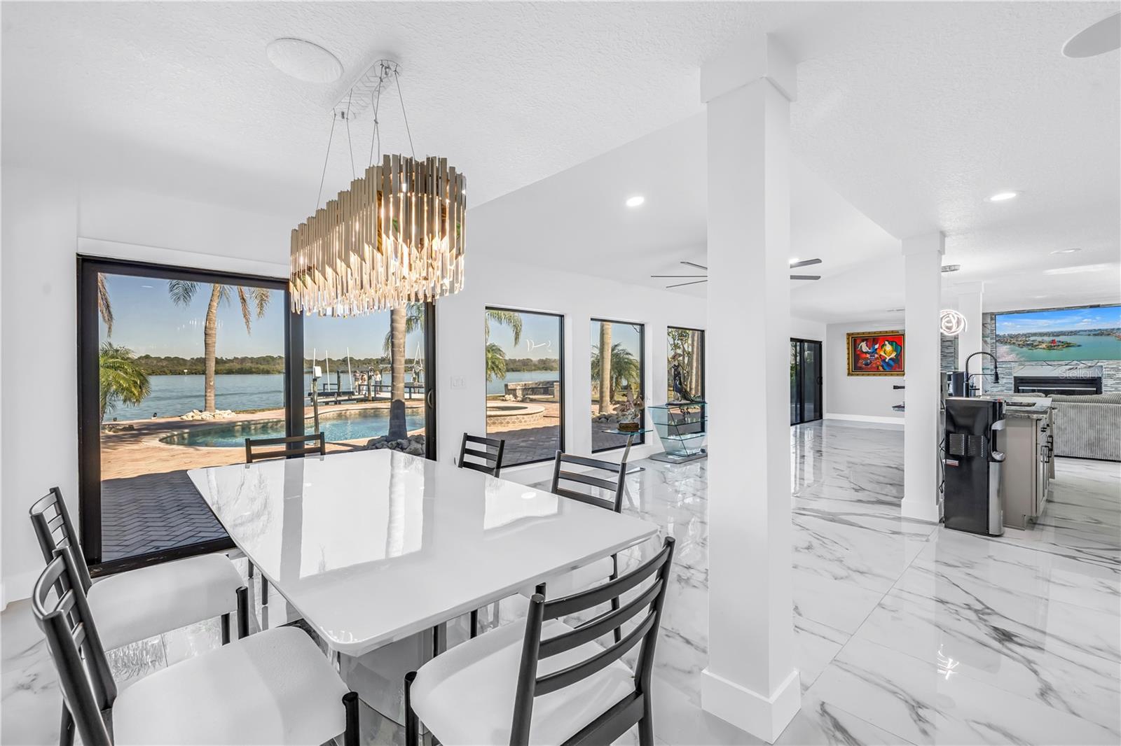 TB8474247 Property Photo