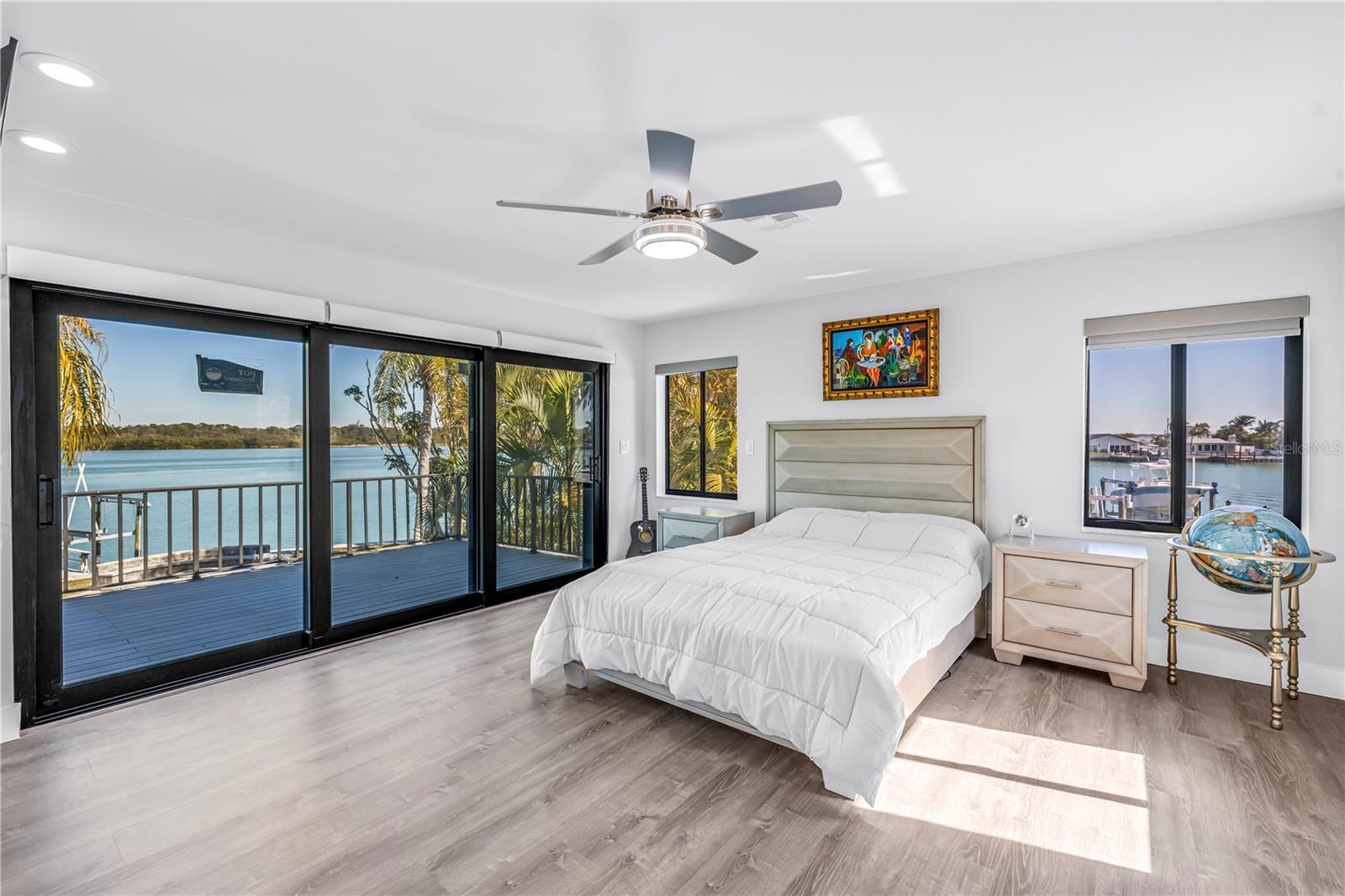 TB8474247 Property Photo