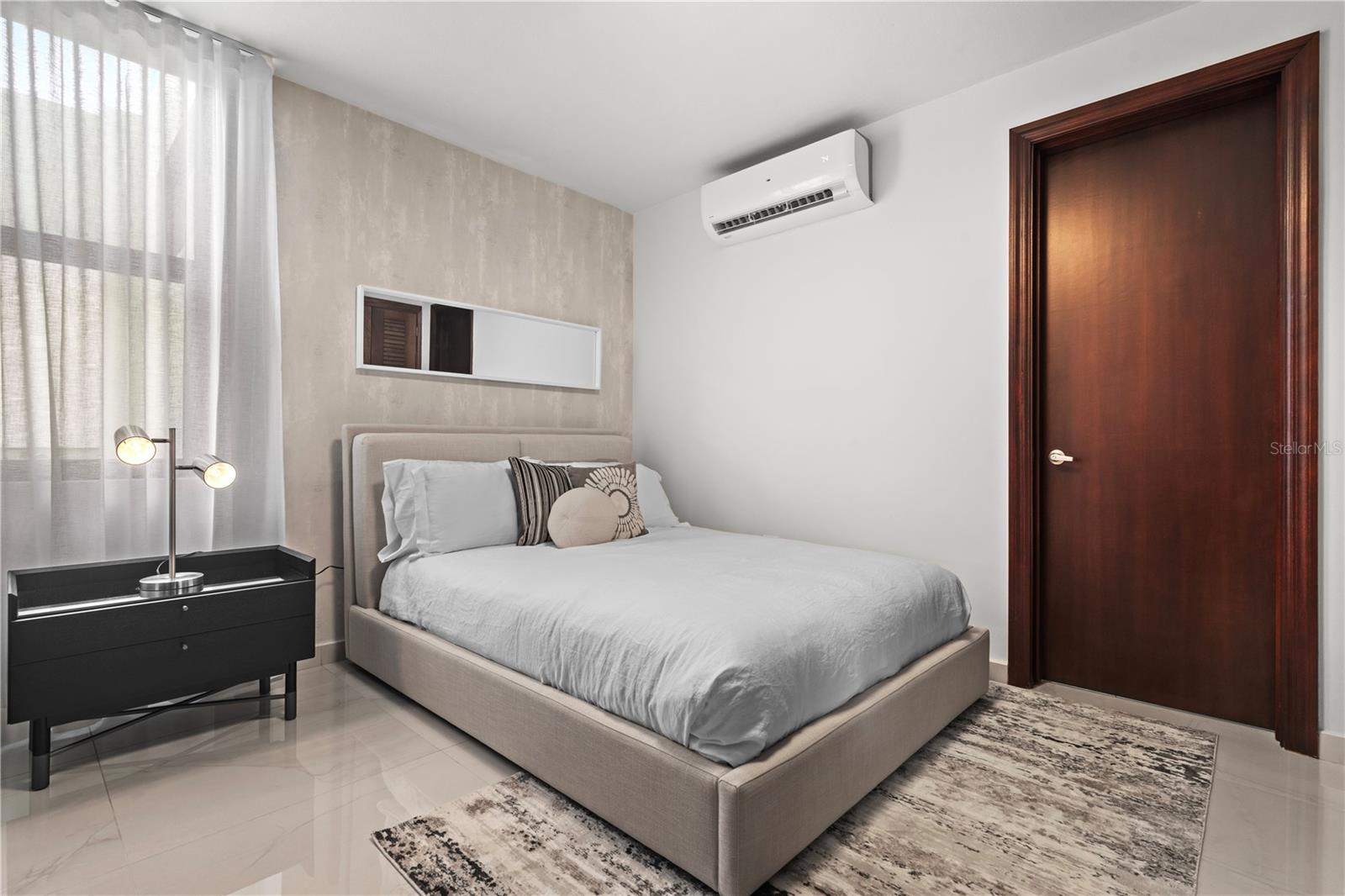 PR9119178 Property Photo