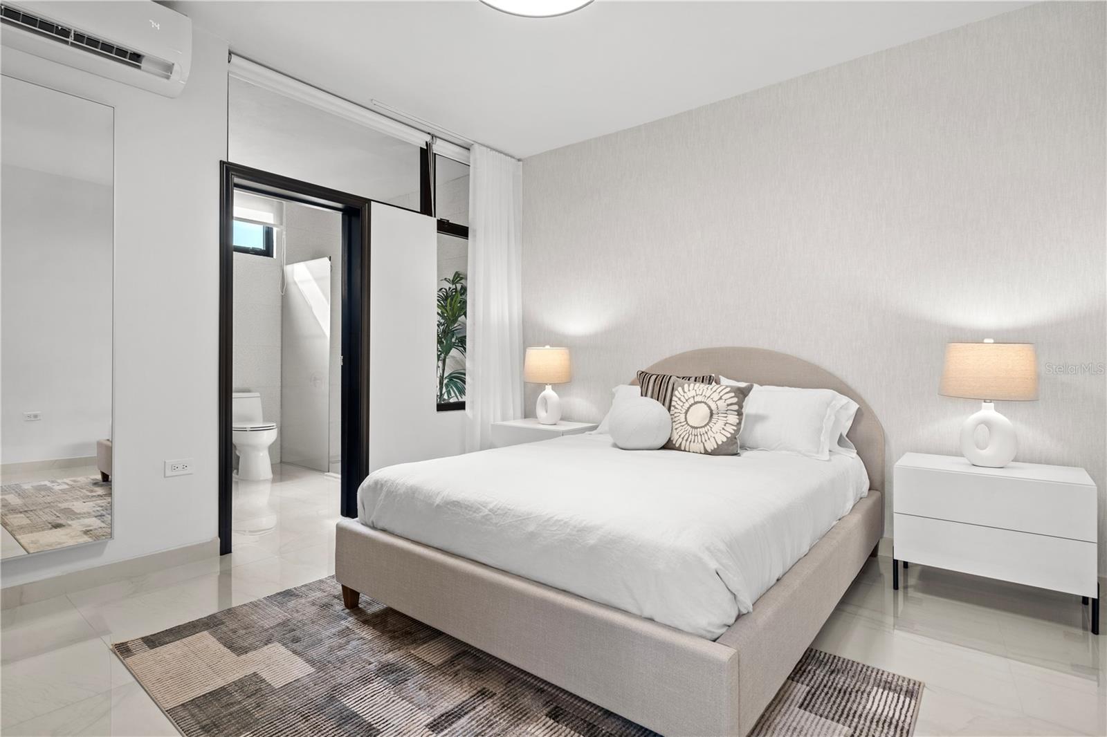 PR9119178 Property Photo