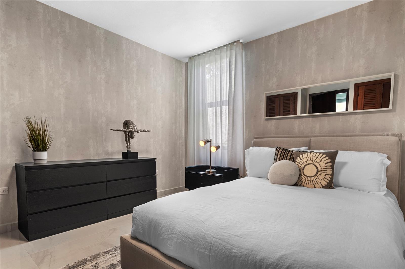 PR9119178 Property Photo