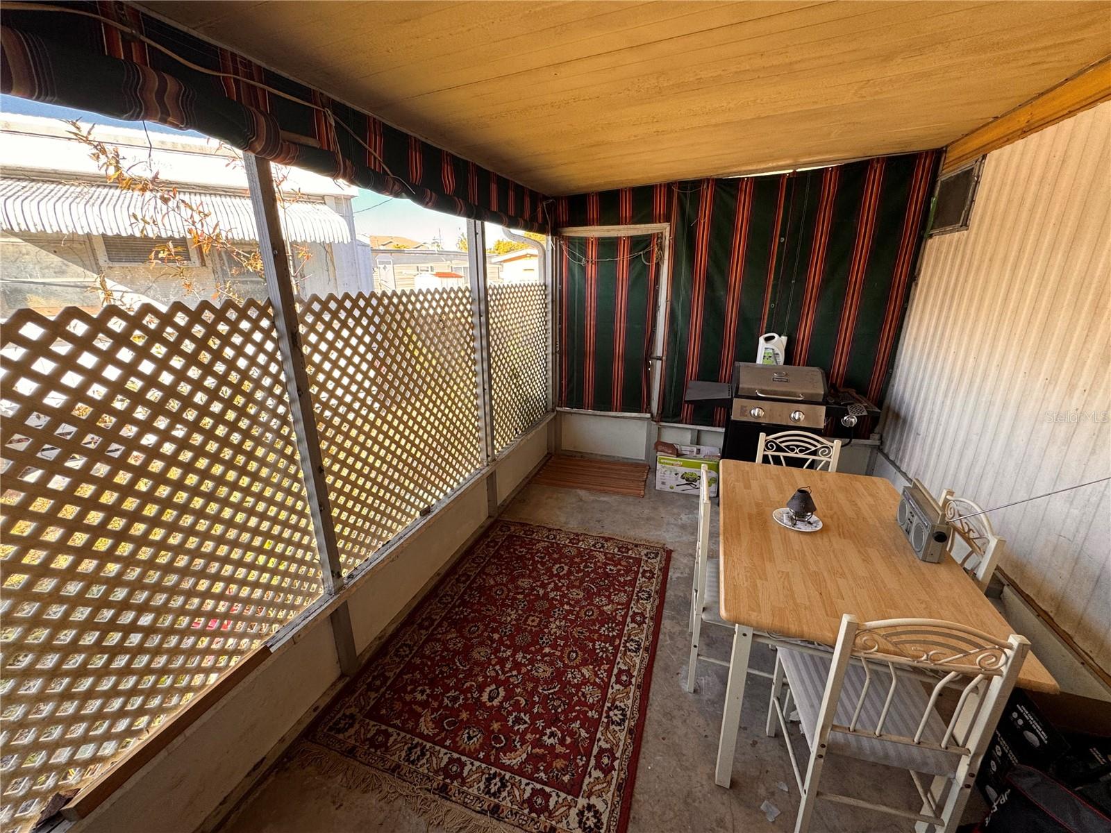 TB8474331 Property Photo