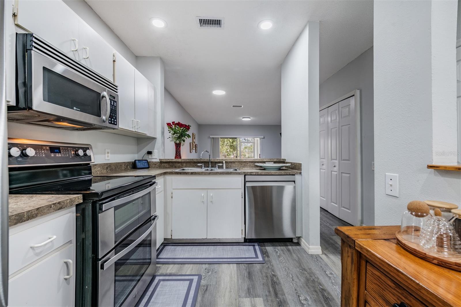 8542 HUNTERS KEY CIR, TAMPA, FL, 33647