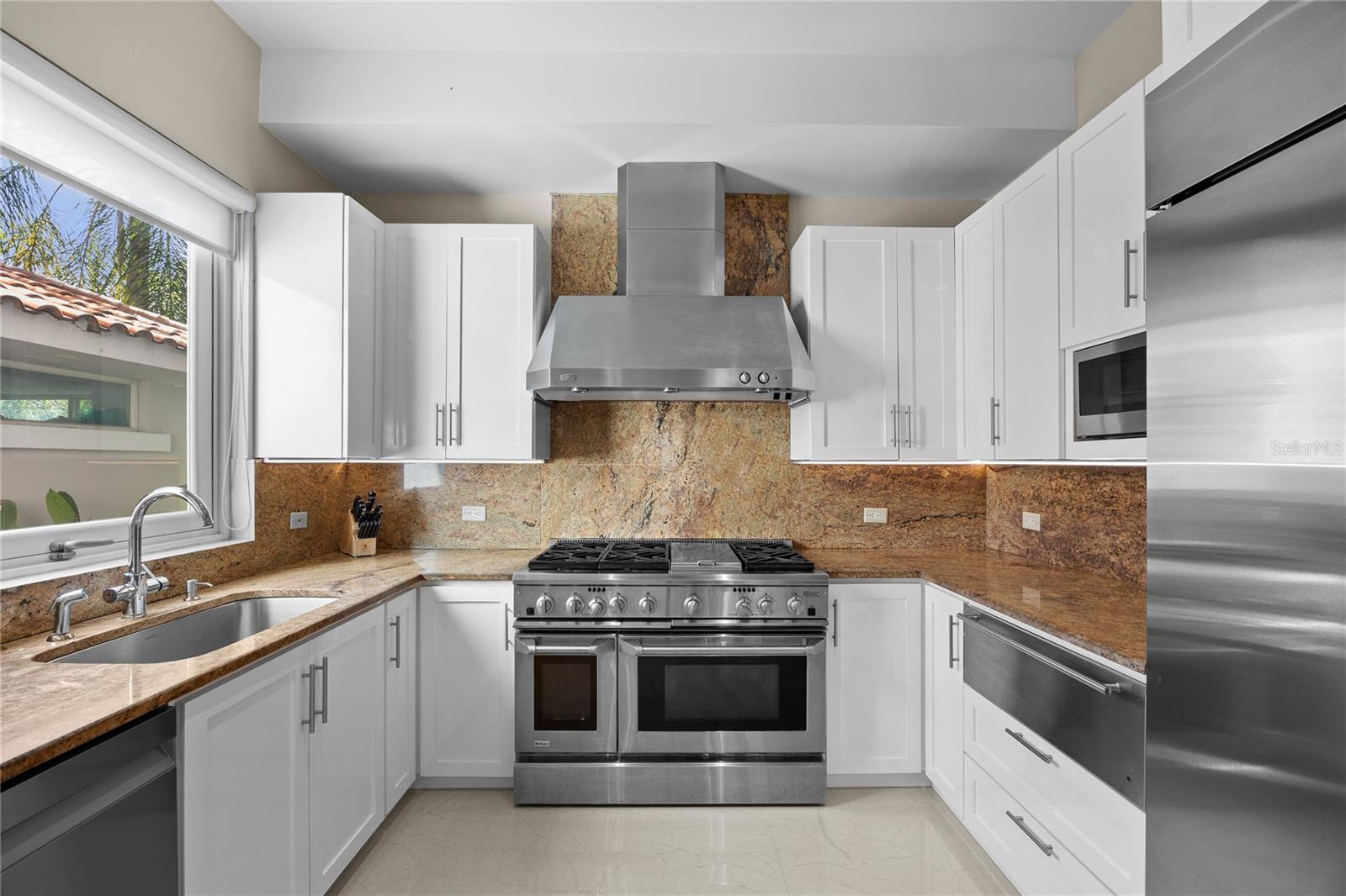 PR9119182 Property Photo