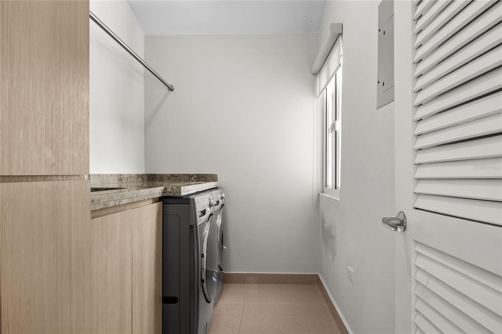 PR9119182 Property Photo