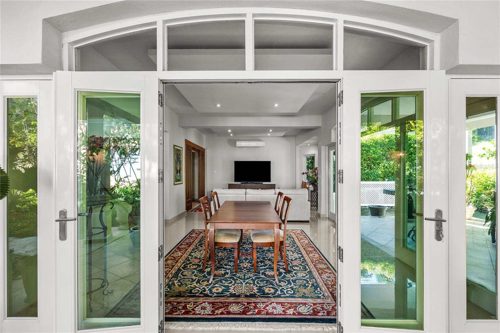 PR9119182 Property Photo